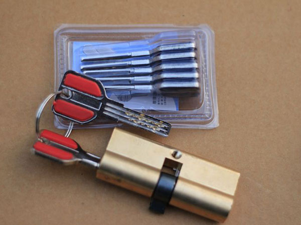 武陵24小时上门开锁公司